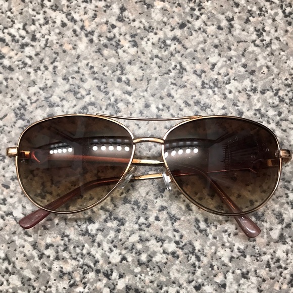 Juicy Couture Accessories - Juicy Couture Aviators ✨